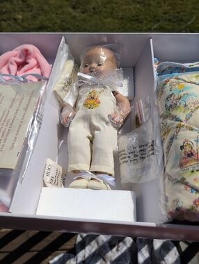 Effanbee Dy-Dee Doll Decorative Keepsake Box in Cream with Pink Accents